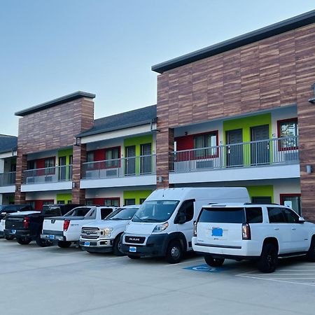 Americas Best Value Inn & Suites Kingwood Iah Airport Humble Exterior foto
